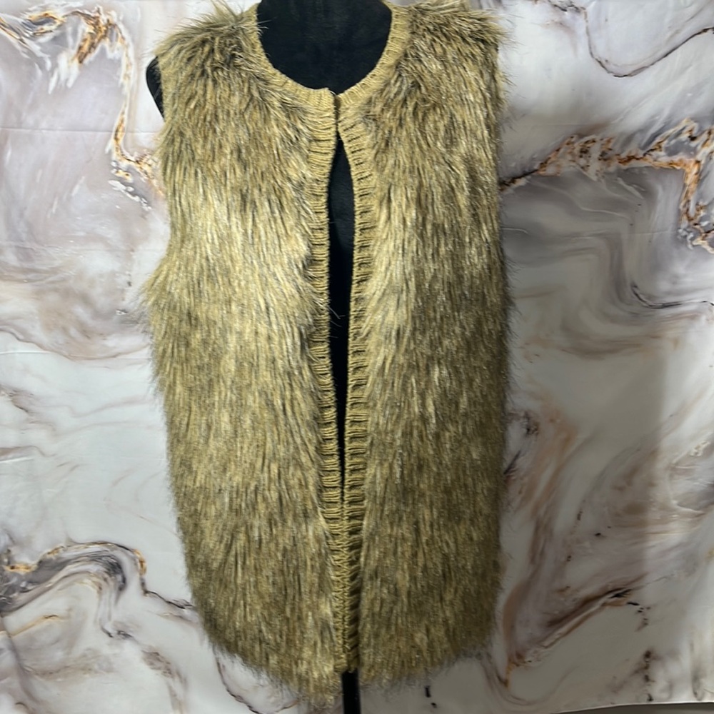 Exhilaration Faux Fur Open Front Vest Camel Size L